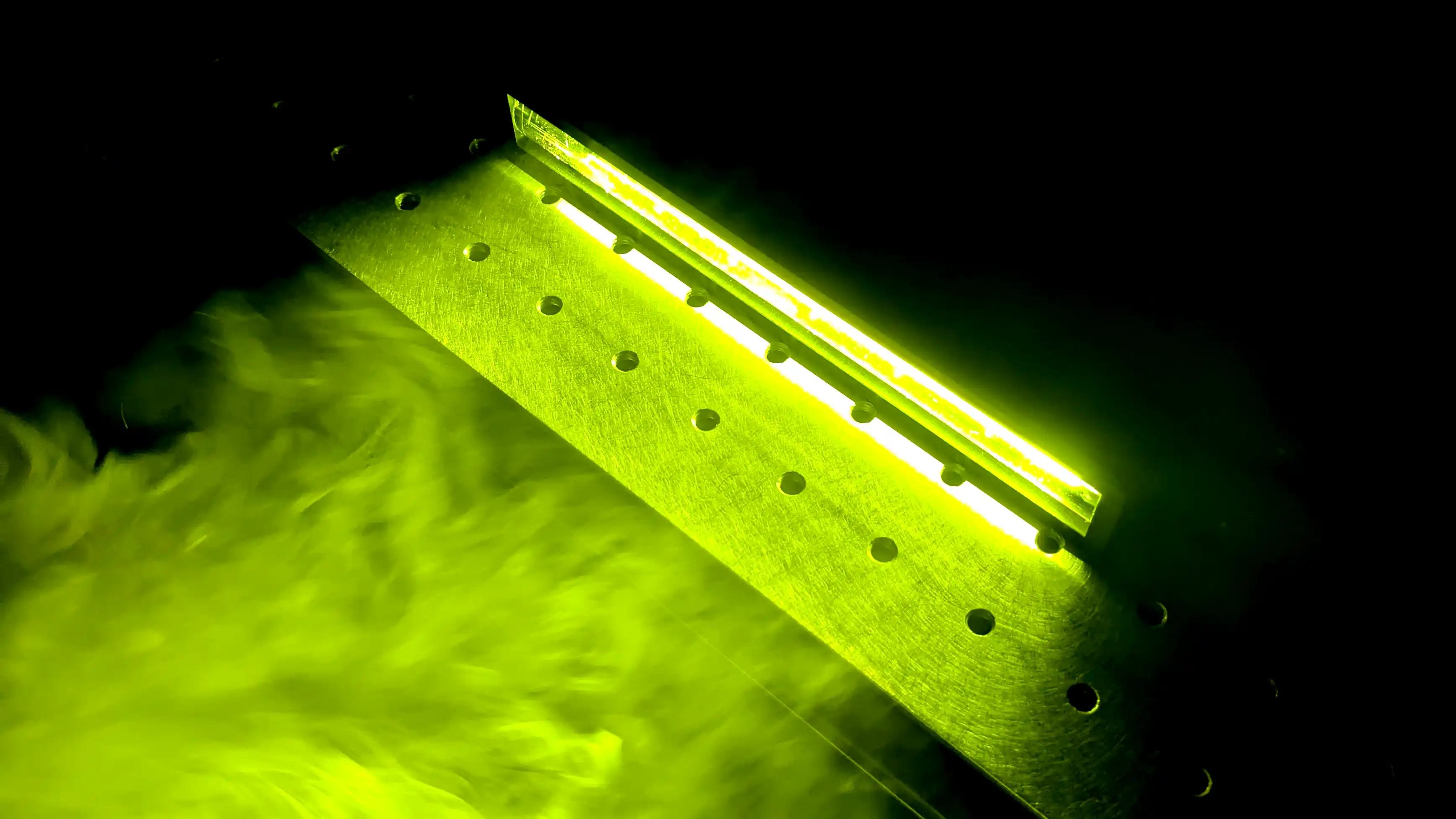 可視化用ルミネッセンス光源_KLM-600FC_気流の可視化02