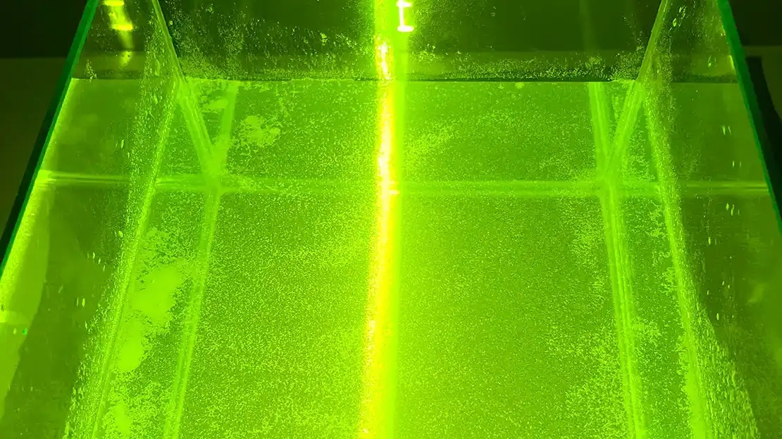 可視化用ルミネッセンス光源_KLM-600FC_液相断面の可視化