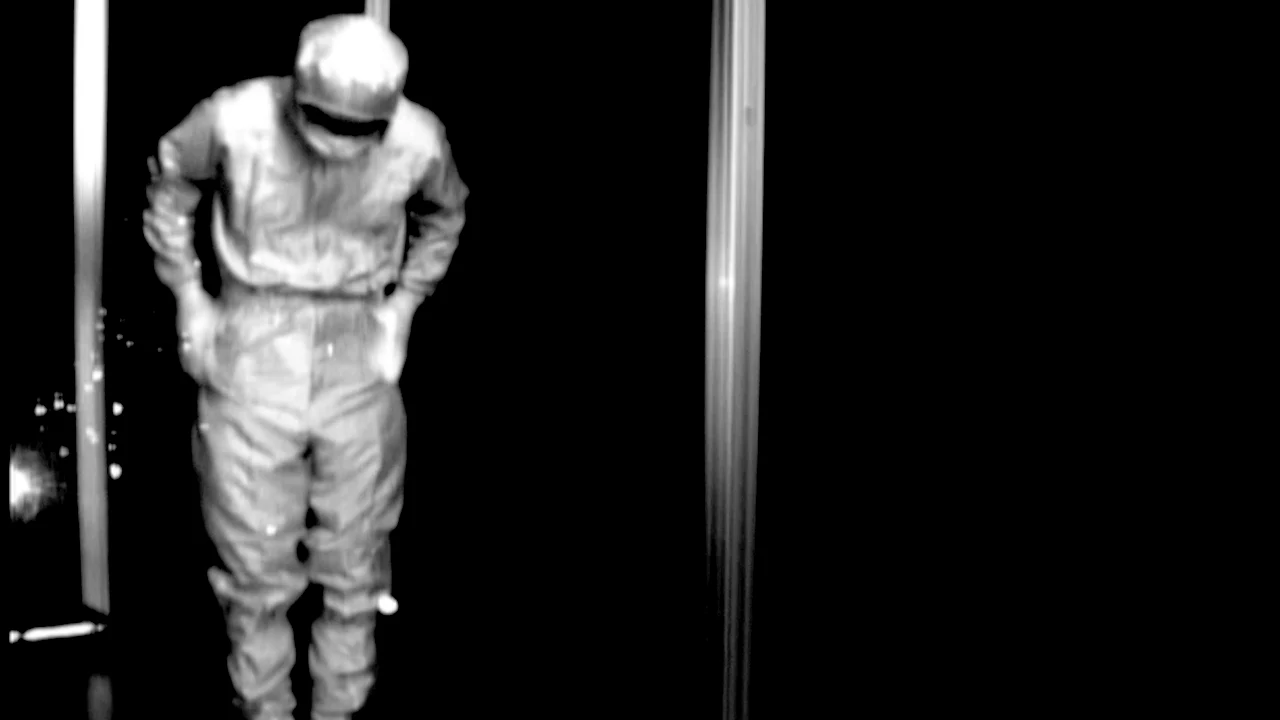 contamination_微粒子可視化_クリーンスーツ_人から発塵_V02