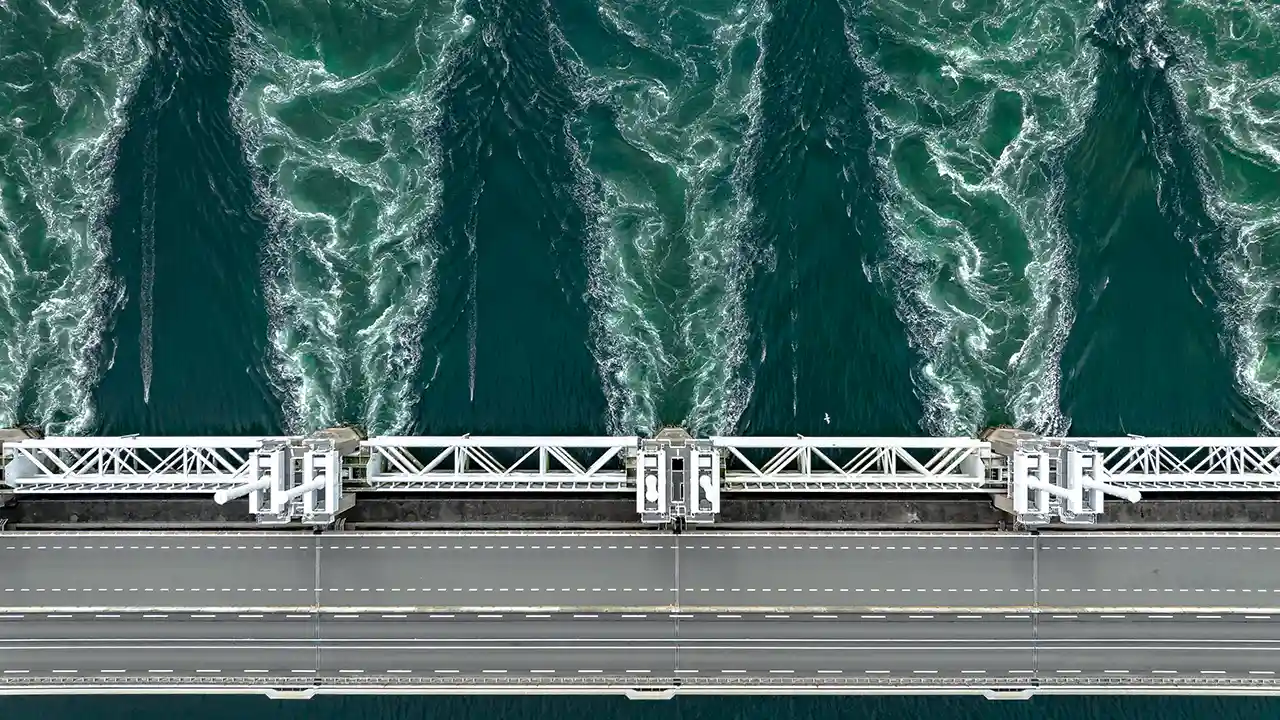 カルマン渦とは_川の流れ