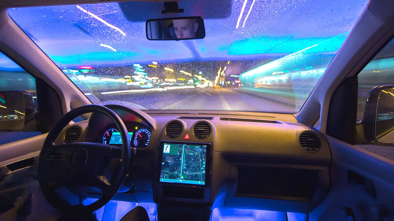 laser_レーザーとは_車内_自動運転_V01